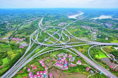 加快发展现代产业体系 推动经济体系优化升级