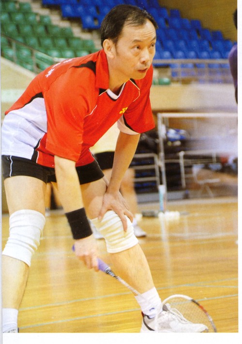 “非法”组织的“合法”主席——法学教授何家弘的羽球情缘